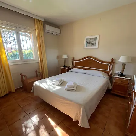 Marbella Villas *