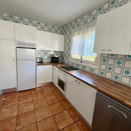 Marbella Villas *