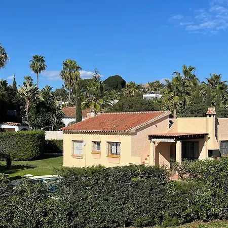 ヴィラ Marbella Villas マルベーリャ