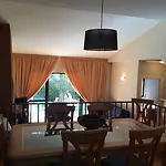Marbella Villas Vila *