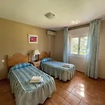 Vila Marbella Villas *