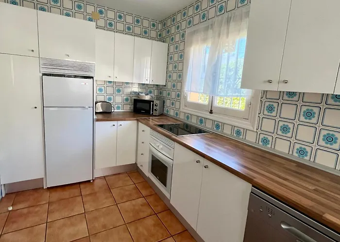 Marbella Villas *